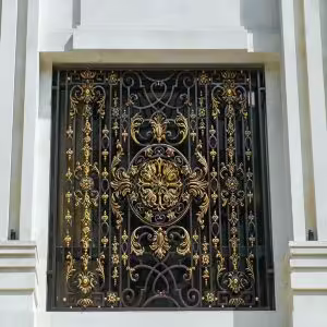 ساخت مدل های متنوع حفاظ پنجره در کرمان – از فرفورژه تا حفاظ پنجره ضد سرقت