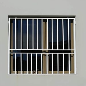 حفاظ پنجره دوجداره مدل ساده میله افقی 12 حفاظ پنجره دوجداره مدل ساده میله افقی در کرمان