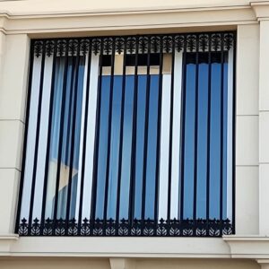 حفاظ پنجره مدل ساده قندیل ویلایی 19 حفاظ پنجره مدل قندیل دار ویلایی در کرمان