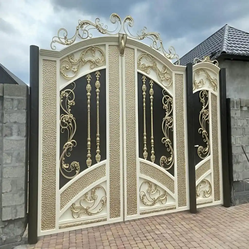 درب حیاط آهنی مدرن در کرمان