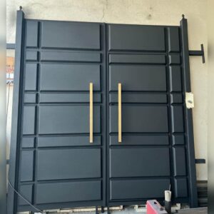 درب مدرن رادون در کرمان