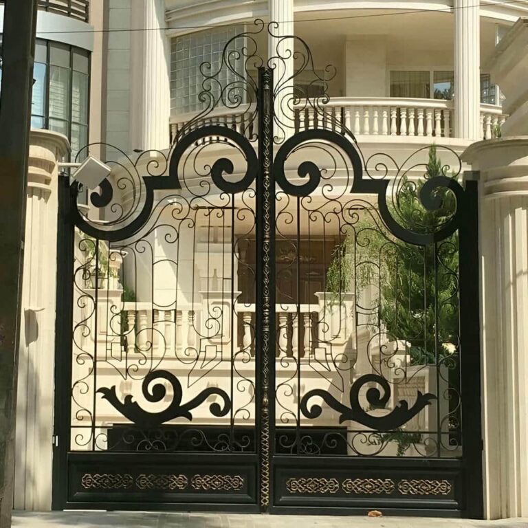 درب فلزی نگین در کرمان