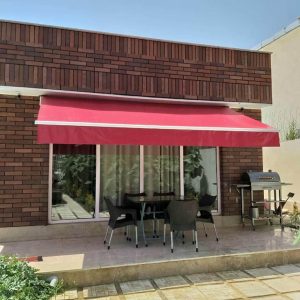 سایبان برقی کرمان نصب روی تراس با فریم فلزی