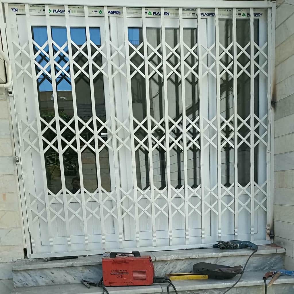 اجرای حفاظ آکاردئونی لوزی هماهنگ با چهارچوب در کرمان اجرای حفاظ آکاردئونی لوزی هماهنگ با چهارچوب در کرمان