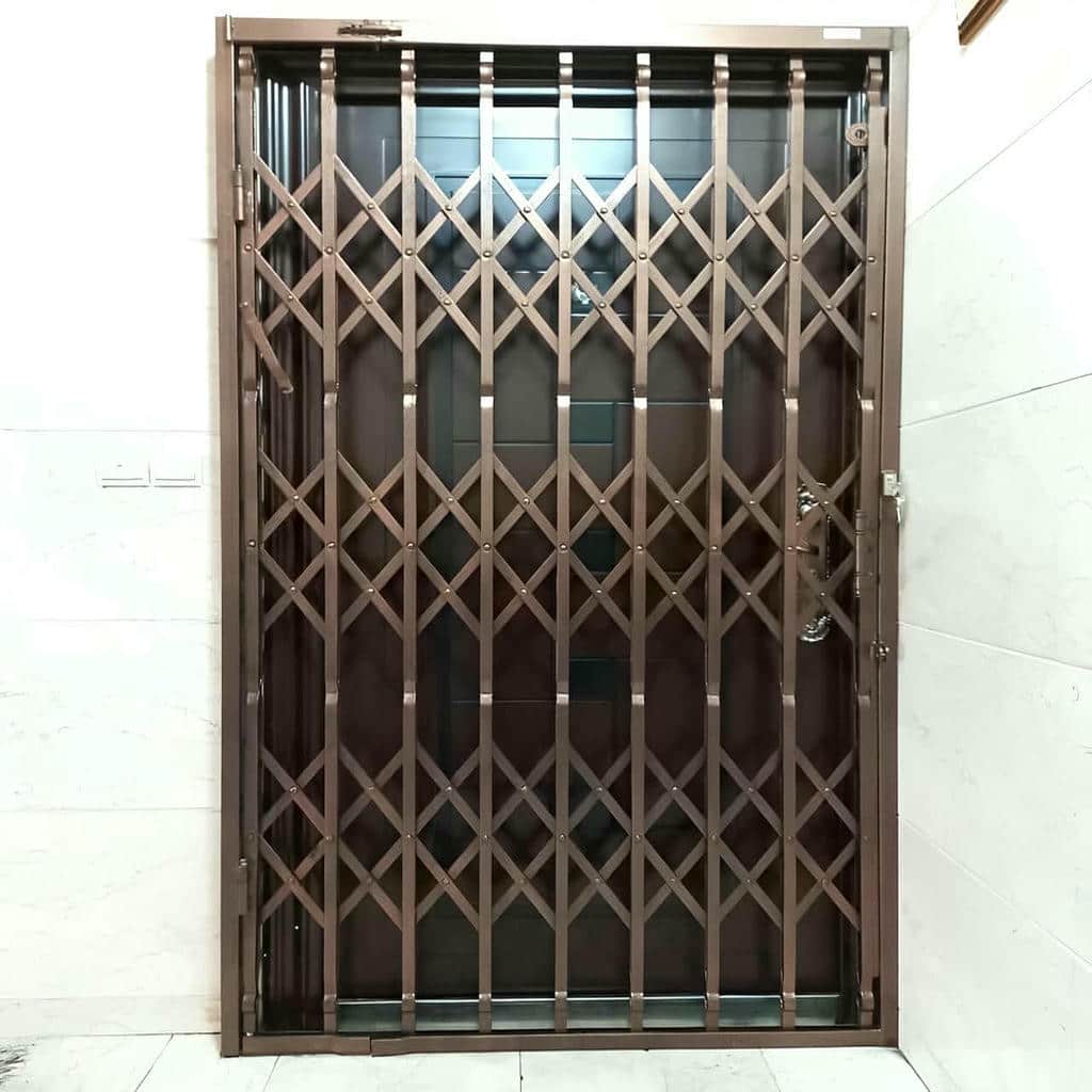 ساخت حفاظ آکاردئونی دو جداره سفارشی برای ورودی در کرمان