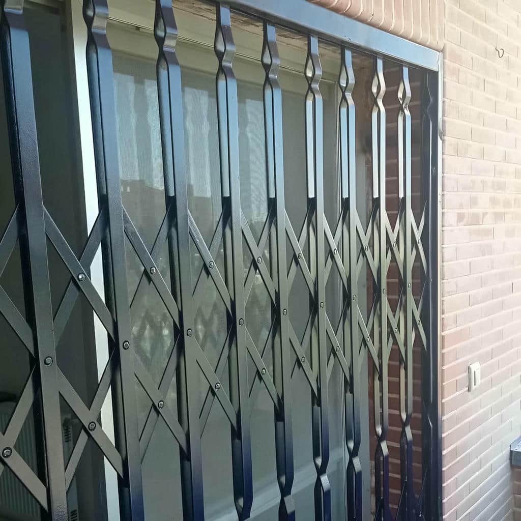 ساخت درب حفاظ فلزی ورودی واحد سفارشی در کرمان