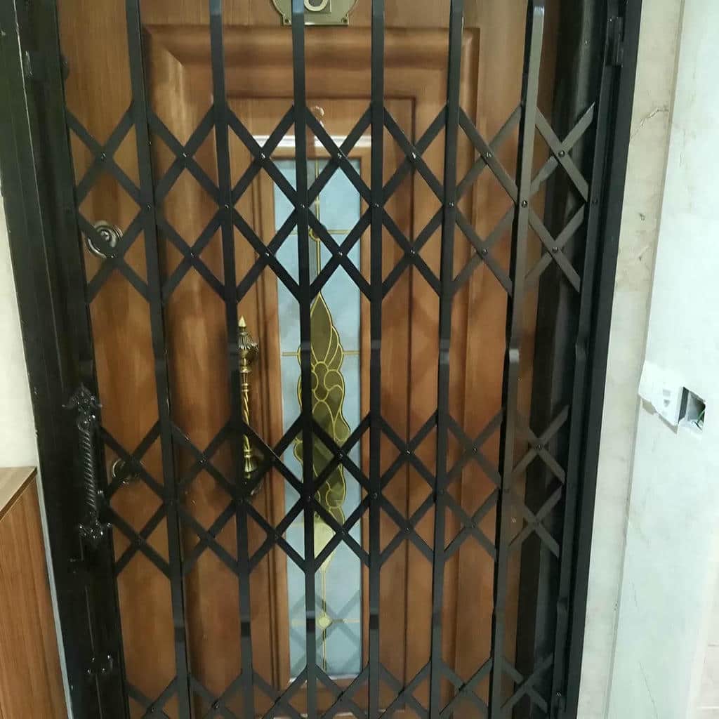 خرید حفاظ آکاردئونی درب واحد مسکونی با مشاوره در کرمان