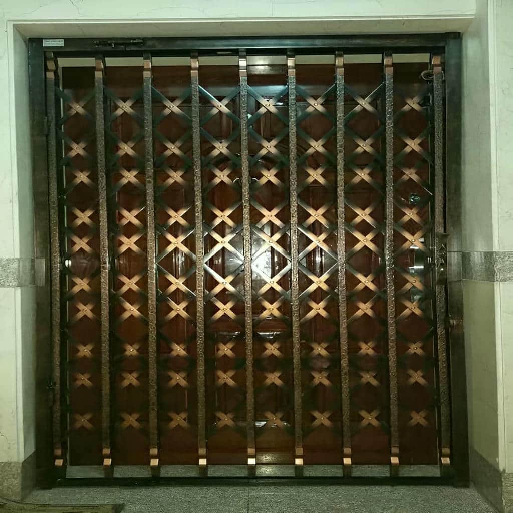 ساخت درب ریلی آکاردئونی کم جا سفارشی در کرمان ساخت درب ریلی آکاردئونی کم جا سفارشی در کرمان