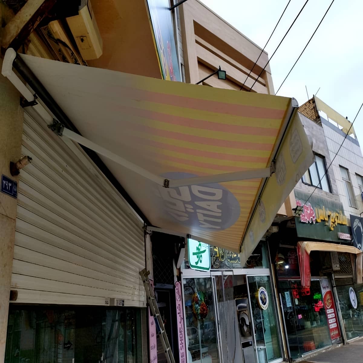 سایبان برقی پارکینگ در کرمان