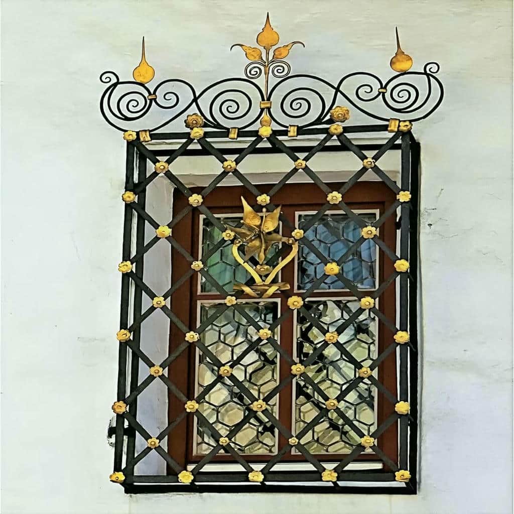 خرید حفاظ پنجره رنگی کوره‌ای با انتخاب پروفیل مناسب در کرمان
