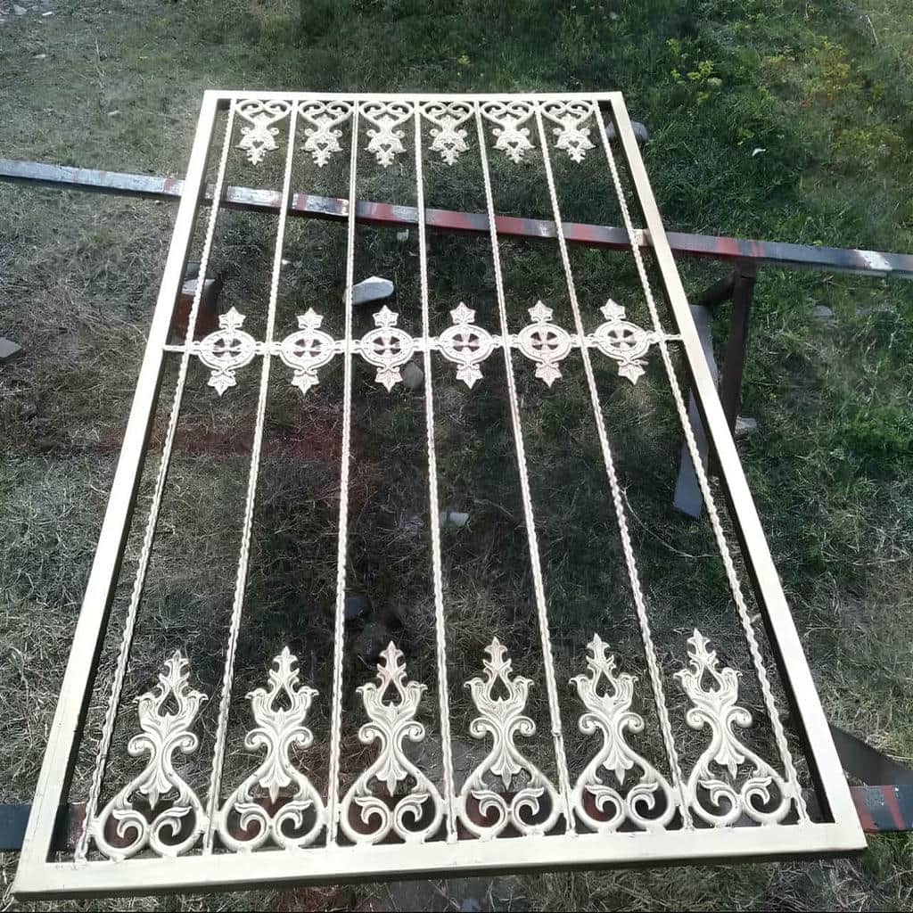 حفاظ پنجره رنگی کوره‌ای متراکم با پوشش یکنواخت در کرمان