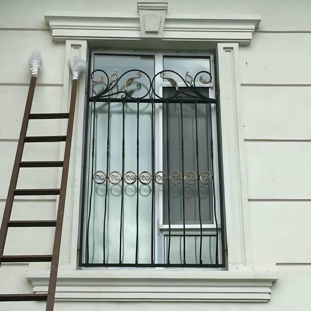 فروش نرده پنجره فلزی شاسیدار شبکهای در کرمان فروش نرده پنجره فلزی شاسیدار شبکهای در کرمان