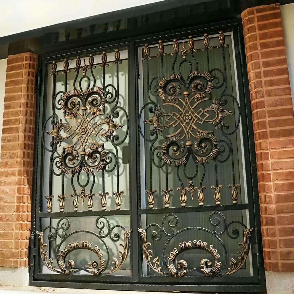 فروش حفاظ پنجره فرفورژه گل نرده قاب‌دار در کرمان