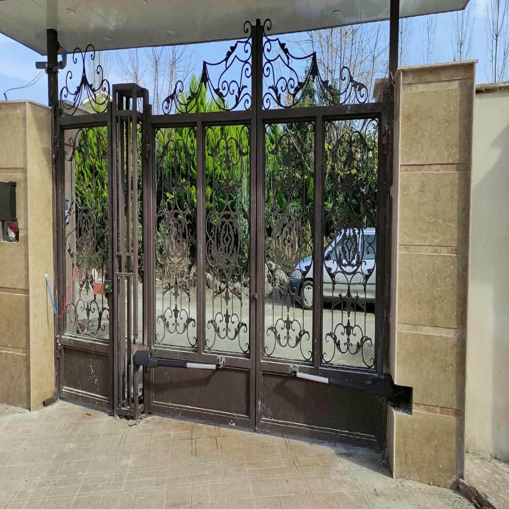 جک هیدرولیک ایتالیایی مناسب درب پارکینگ در کرمان