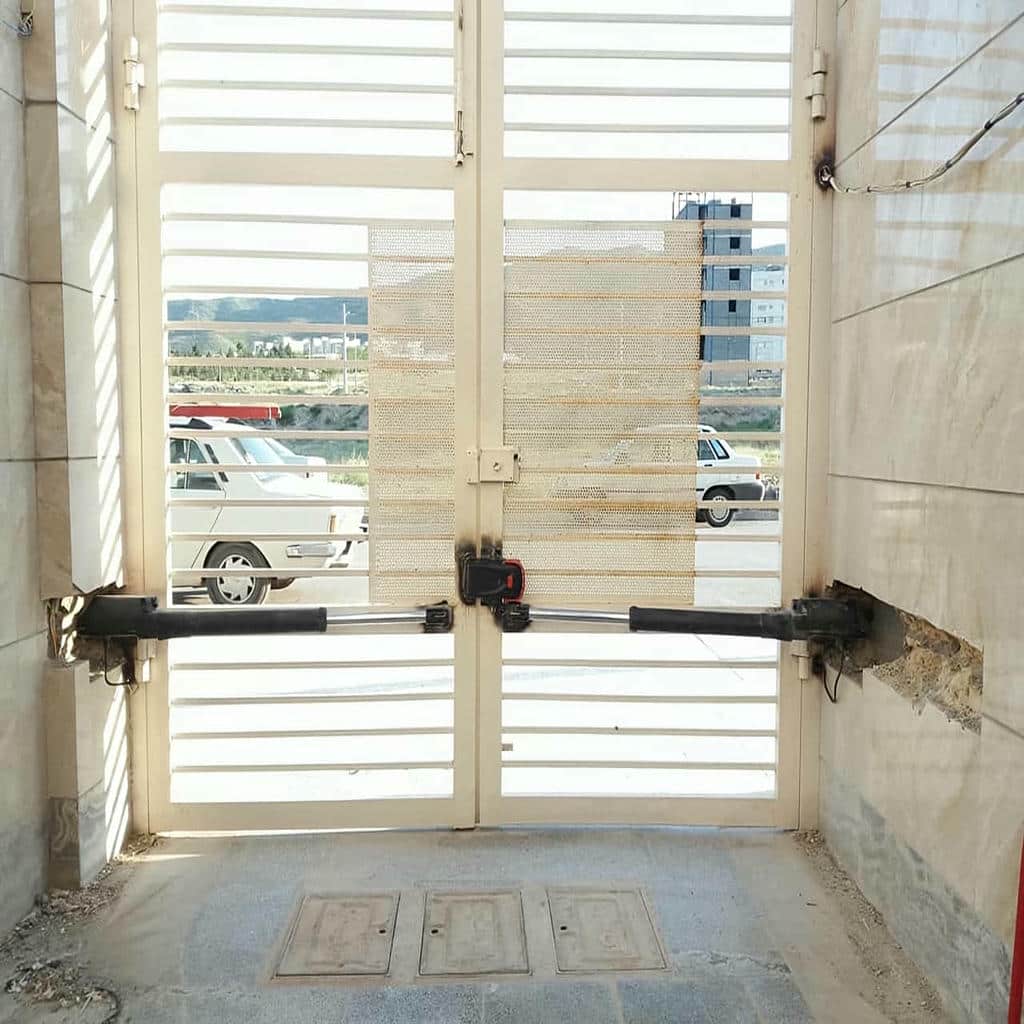 جک هیدرولیک صنعتی مناسب درب سنگین پارکینگ در کرمان