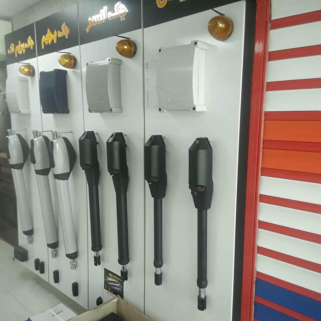 اجرای فتوسل پارکینگ با تست تشخیص مانع در کرمان