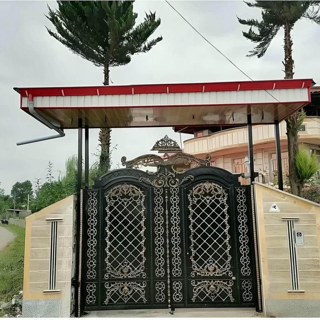 سفارش درب حیاط طاق دار نیم‌دایره در کرمان