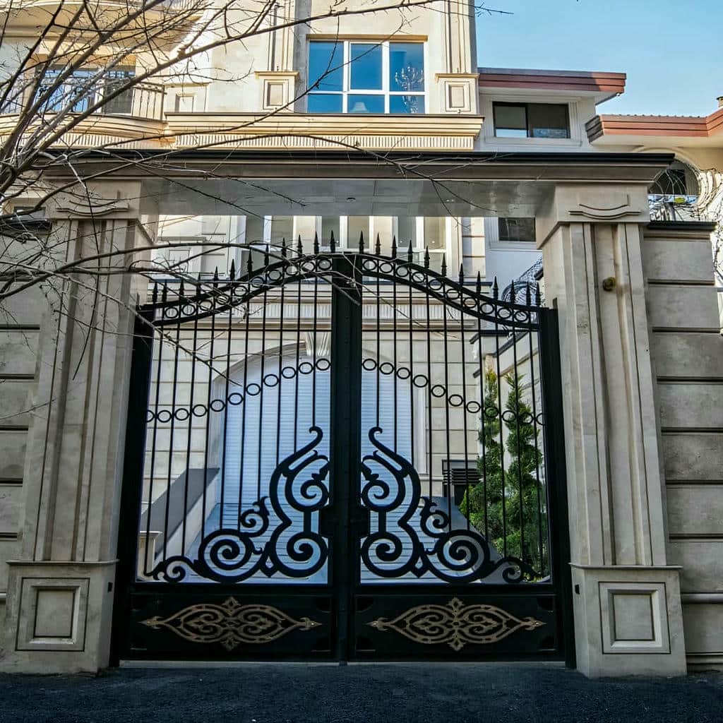 خدمات درب حیاط طاق دار با بررسی سفارش در کرمان