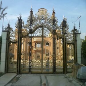 7 مدل درب پارکینگ لوکس ورودی ویلا در کرمان
