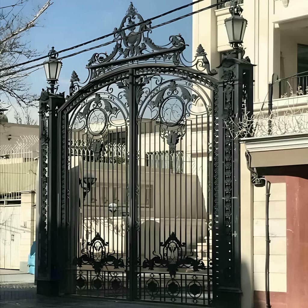 سفارش درب فلزی ورودی اصلی متناسب با نمای ساختمان در کرمان