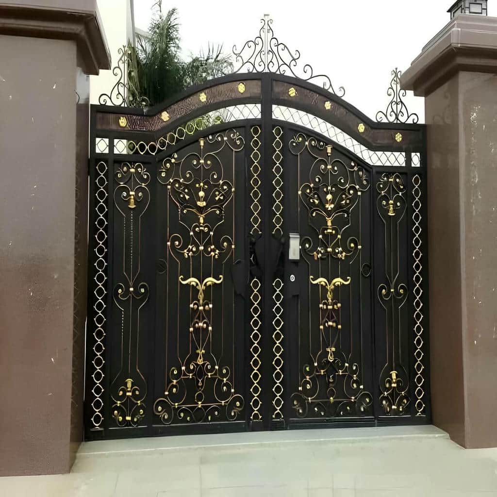 فروش درب حیاط پانل دار مدرن در کرمان