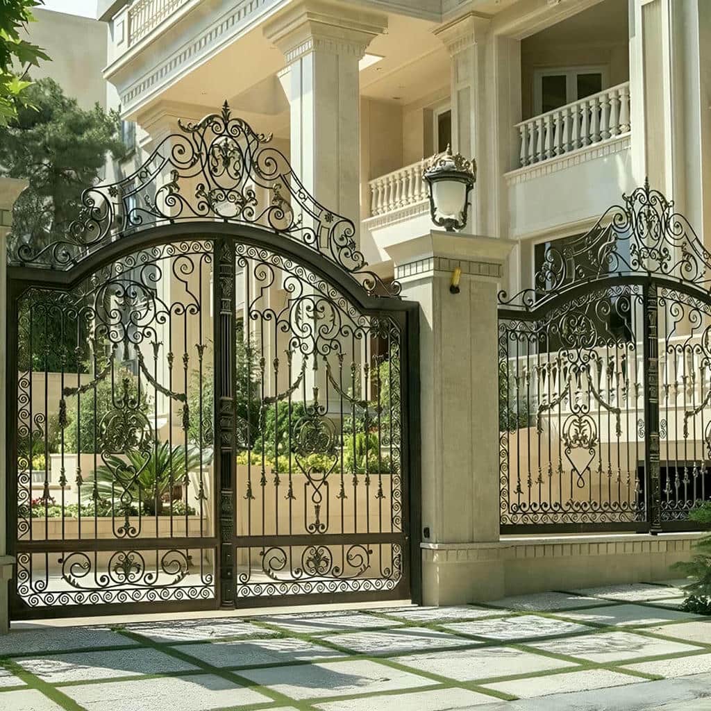ساخت درب حیاط ورق پانچ هندسی در کرمان