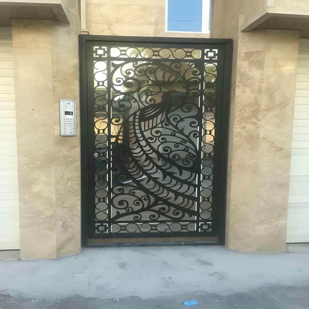 خدمات درب حیاط پانل دار با بررسی سفارش در کرمان
