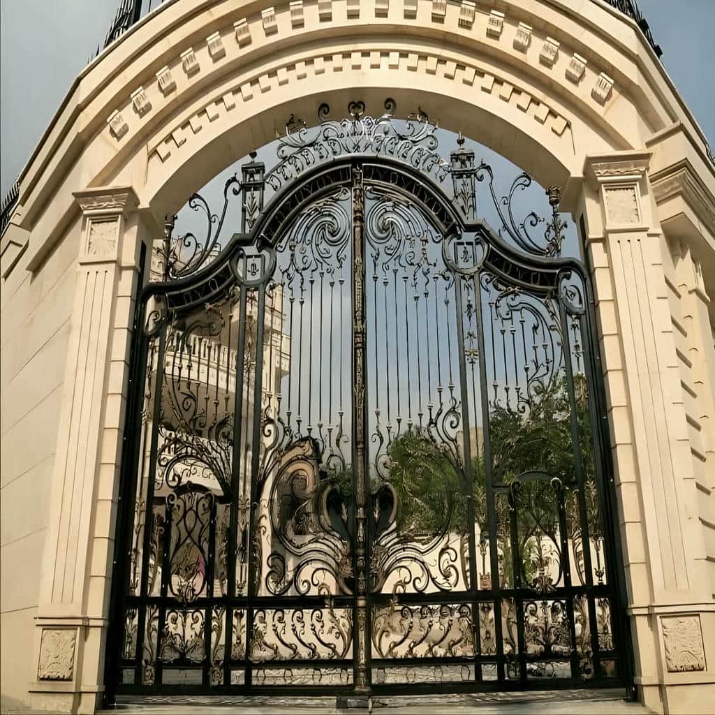 مدل مدرن درب پارکینگ فلزی دو لنگه در کرمان