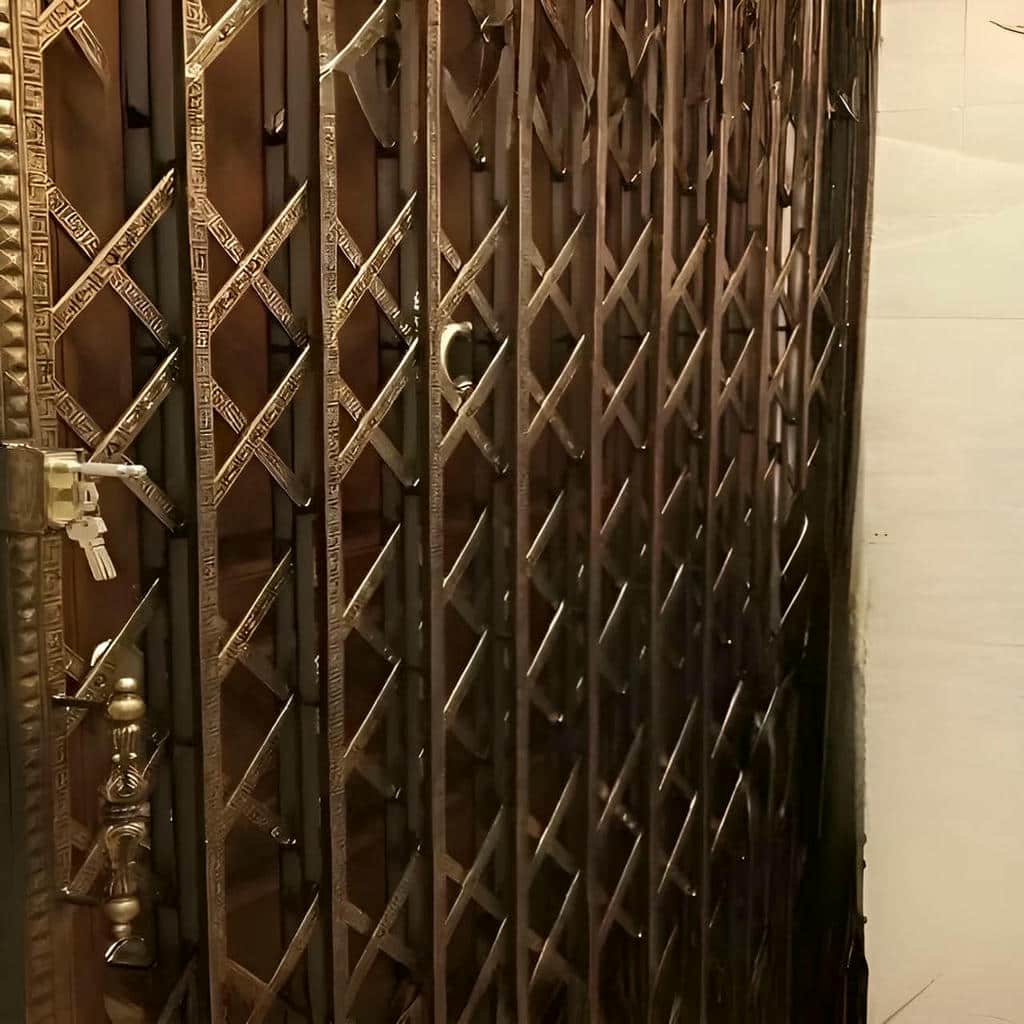 حفاظ آکاردئونی کرمان با پوشش مقاوم ورودی