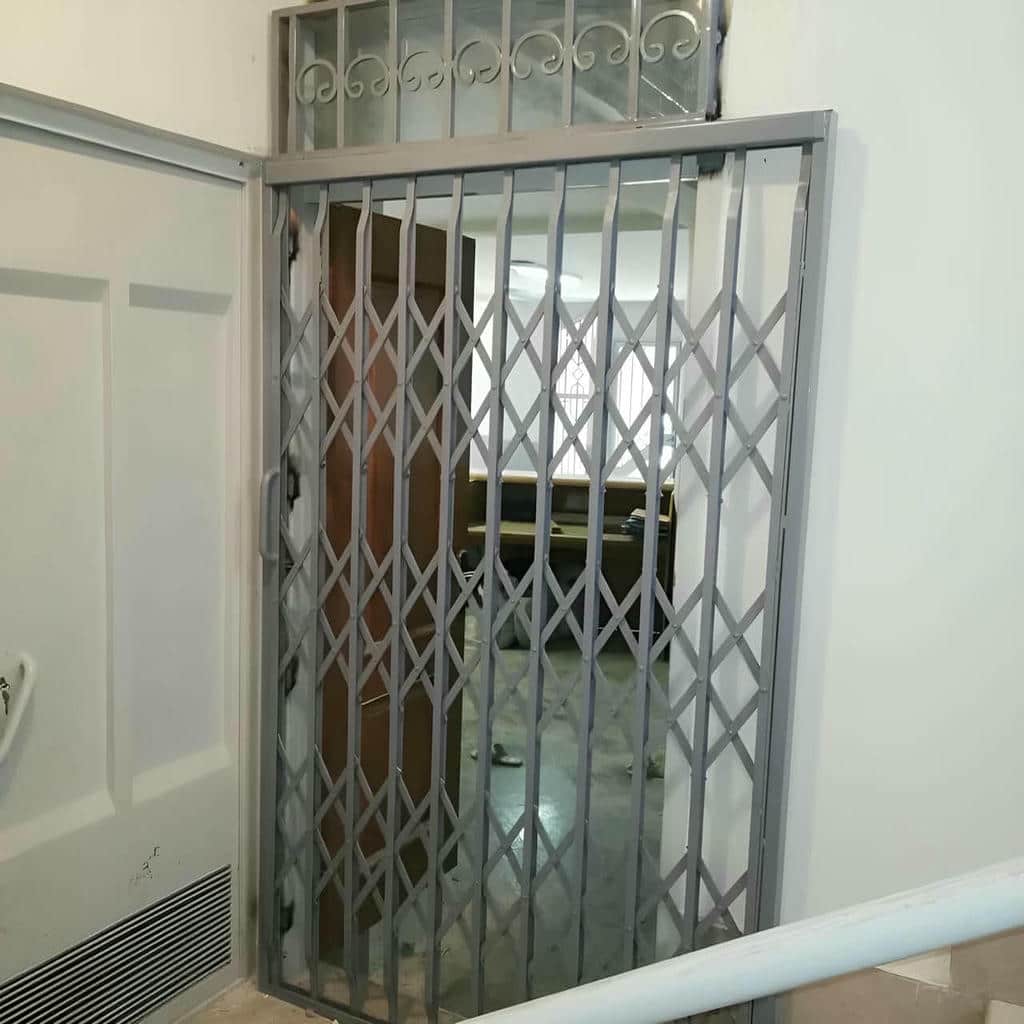 گارد درب ورودی فلزی برای واحد مسکونی